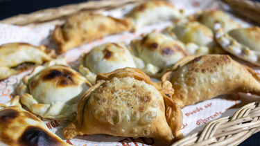 gastronomia mendocina: un recorrido por los bodegones que definen la identidad gastronomia mendocina: un recorrido por los bodegones que definen la identidad