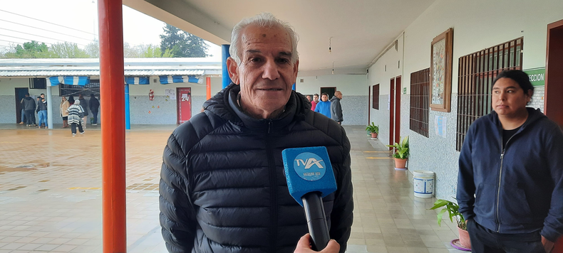 Luis Pelegrina Manzano, candidato a intendente por Tupungato, no puede sufragar. Luis Pelegrina Manzano, candidato a intendente por Tupungato, no puede sufragar.