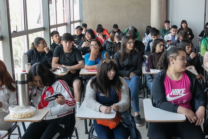 Esta iniciativa busca fortalecer las trayectorias escolares a través de un acompañamiento pedagógico intensivo