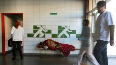 Sitio Andino | Hospital Notti, asamblea ATE, atención médica, médicos, enfermeros, pacientes, doctores, niños, pediatría, internación, control médico, medicos residentes