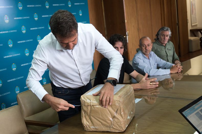 Abrieron los sobres de la licitaci&oacute;n para recuperar y poner en valor Puente del Inca.