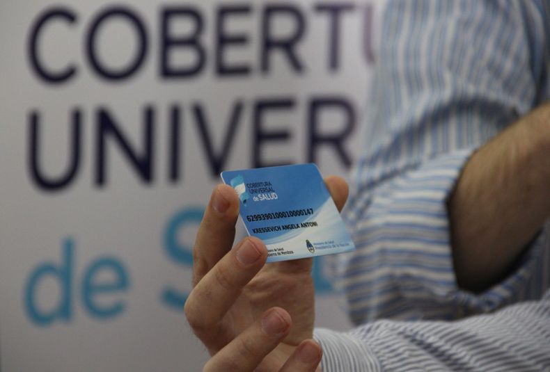 Cobertura Universal de Salud, tarjeta