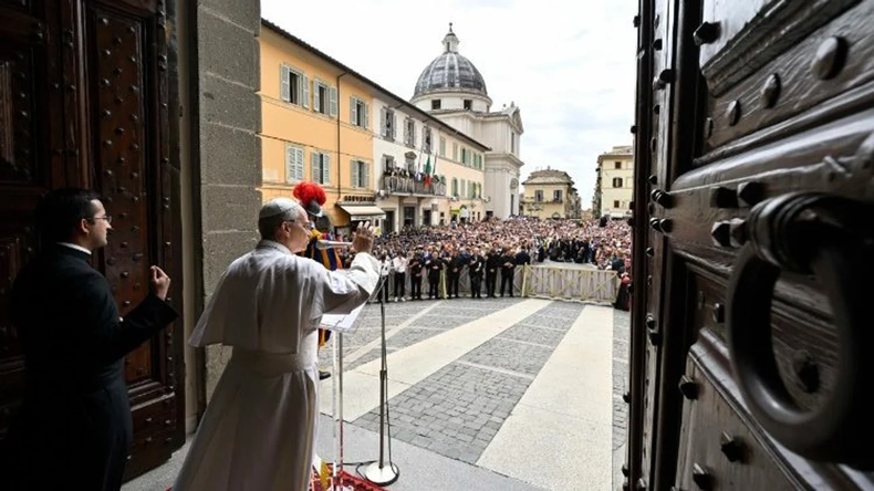 La papa León XIV
