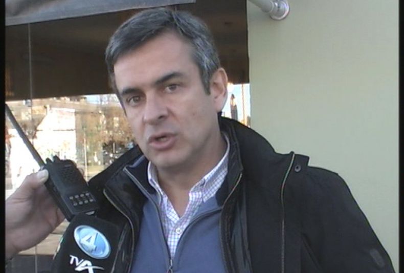 LUIS ROSALES