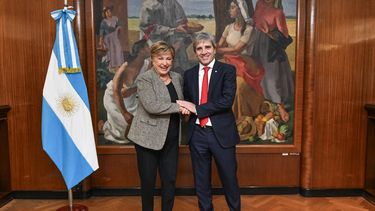 Kristalina Georgieva se reunió con Caputo y volvió a respaldar el plan económico de Milei