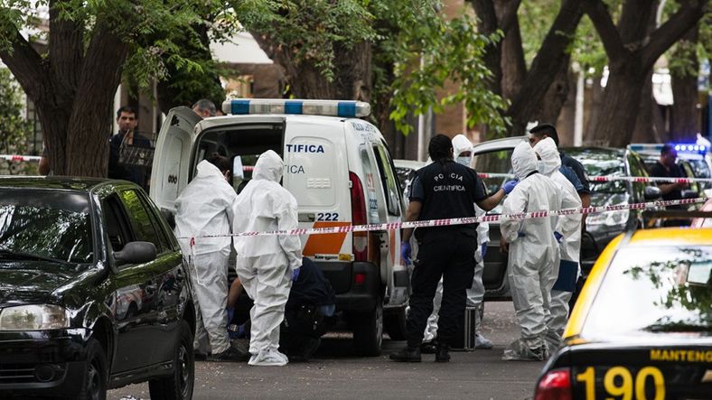 Ataque mafioso en Las Heras: ataron a una familia y balearon a dos hermanos