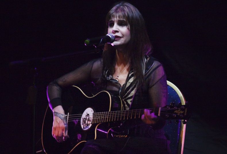 Fabiana Cantilo, Superamor, N8, n ocho, recital