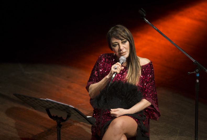 Recital Adriana Varela