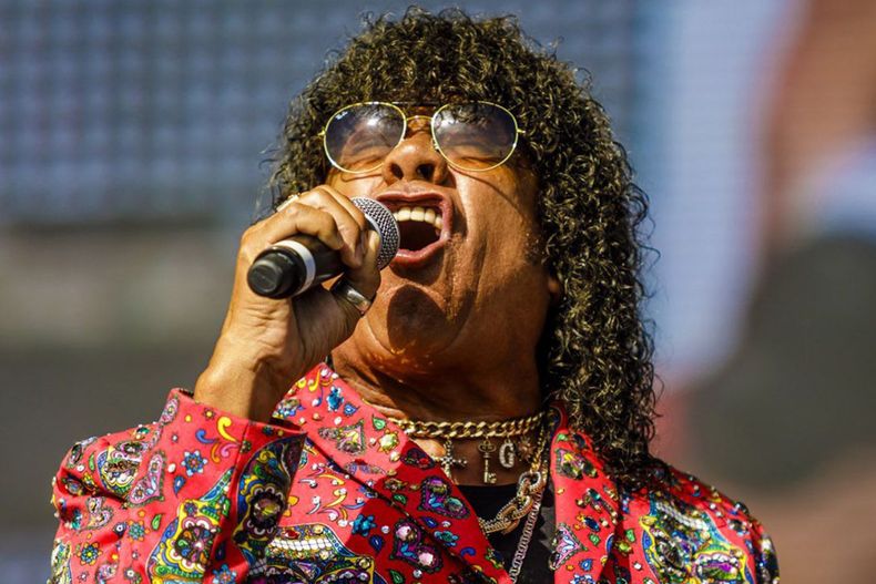 11 de enero: cumple 74 años el cantante Carlos La Mona Jiménez