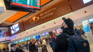 Turismo: agosto 2025 marcó más viajes de argentinos al exterior que llegadas de extranjeros al país