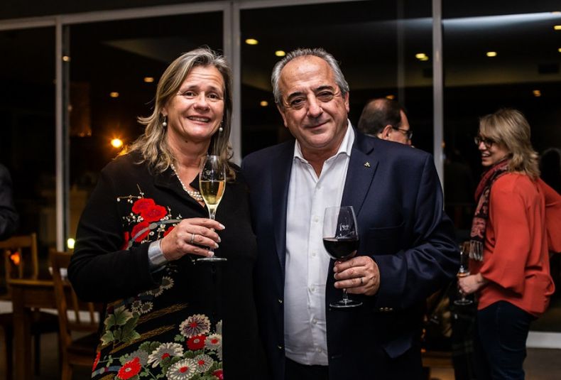 Patricia muñoz presidenta bodegas de argentina walter bressia