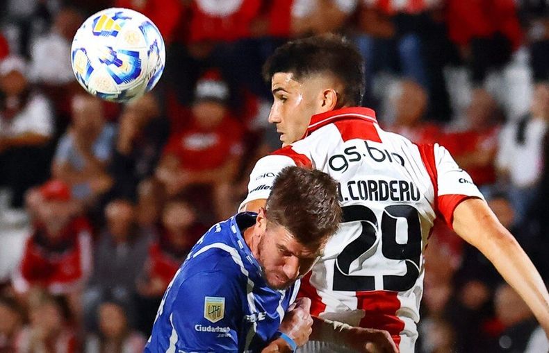 Hubo fútbol en La Gloria.