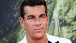 Mario Casas debuta en la dirección con esta película en Netflix.