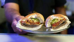 Tucumán presenta la Fiesta del Sánguche de Milanesa