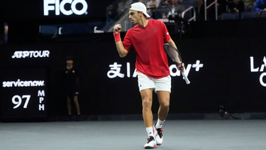 Francisco Cerúndolo celebró un triunfo clave para el Team Resto del Mundo en la Laver Cup. &nbsp;