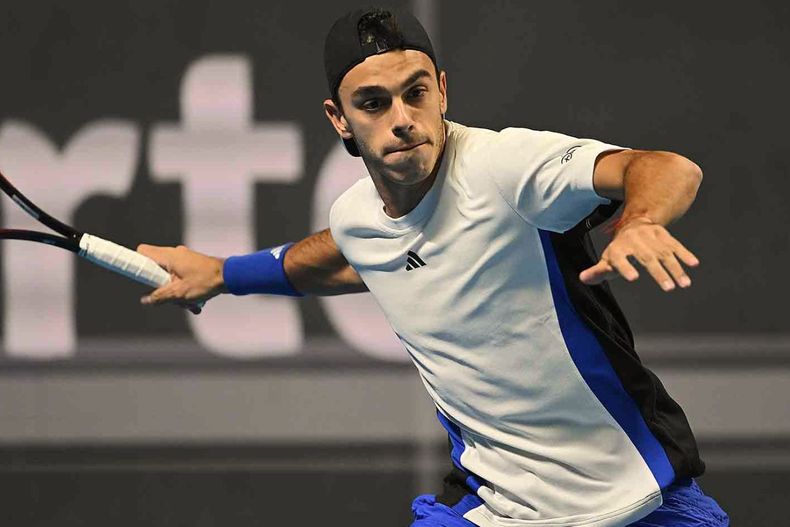 Francisco Cerúndolo sacó a relucir su talento y se metió en semifinales del torneo de Almaty