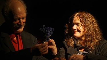 Ernesto Suárez y Sandra Viggiani llegan al Independencia para presentar Hablemos de la pareja.