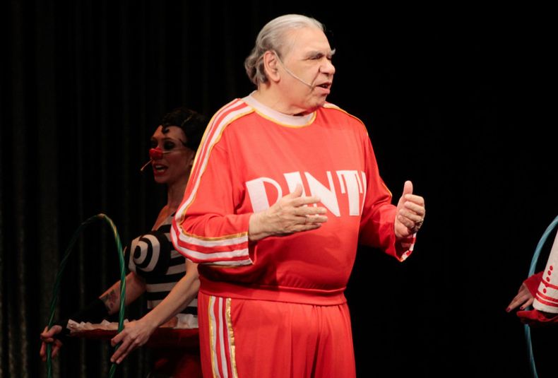 Salsa Criolla con Enrique Pinti