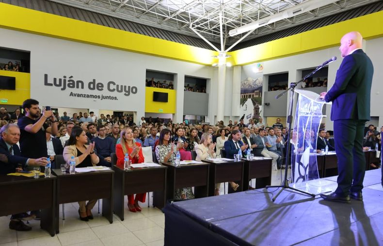 El intendente de Luján de Cuyo, Esteban Allasino, hizo un repaso de su gestión frente al Concejo Deliberante del departamento.