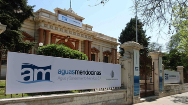 Aysam es investigada por la justicia mendocina tras un desborde cloacal en Guaymallén.