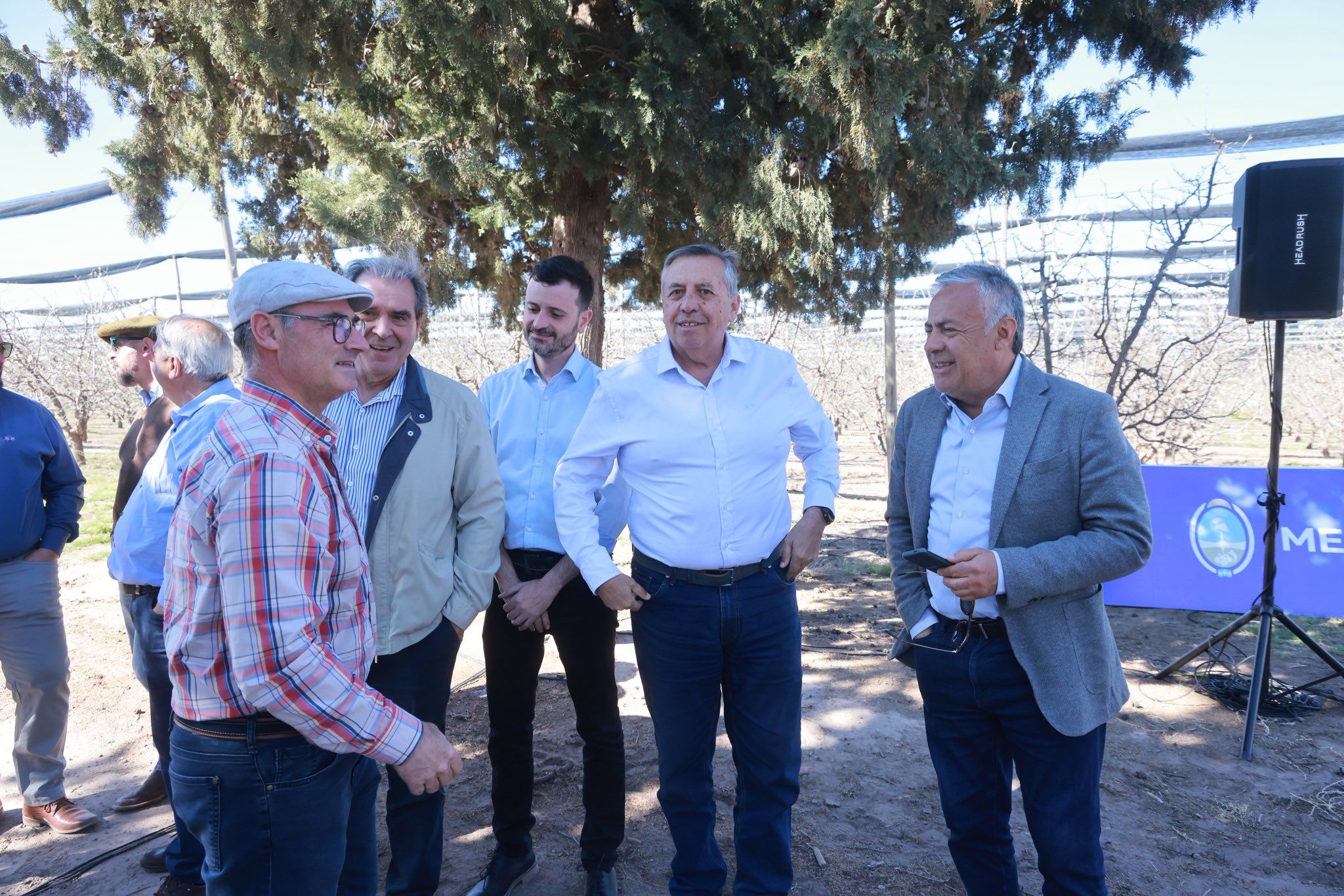 Alfredo Cornejo anunció obras en San Rafael para mejorar el riego en sectores productivos.