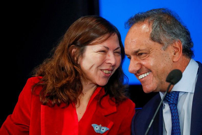 Batakis busca estrechar filas con su par Scioli, de Desarrollo Productivo, para recortar gastos y atraer inversiones