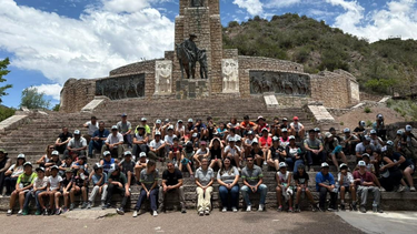 Visitas educativas al Manzano Histórico. Visitas educativas al Manzano Histórico.