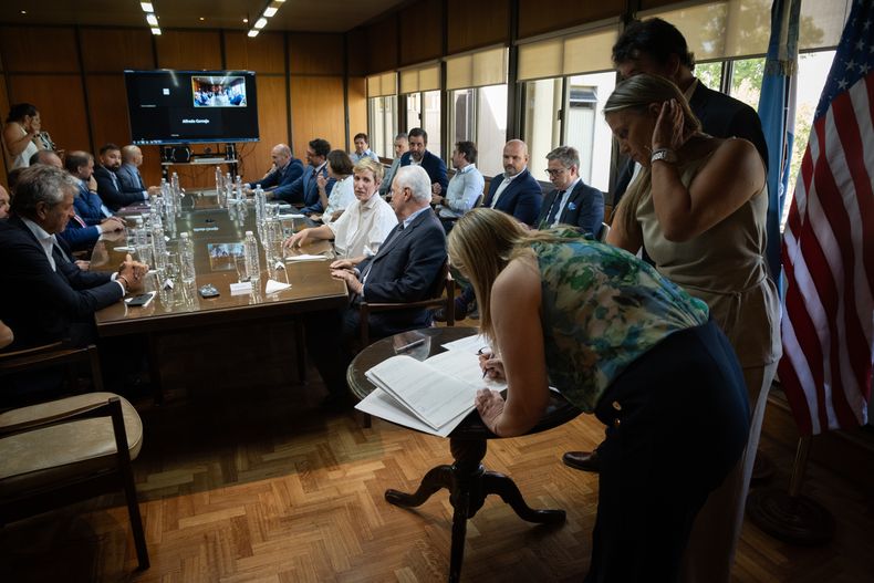 La empresa IMPSA fue finalmente privatizada y las acciones quedaron en poder de ARC Energy. Los detalles.